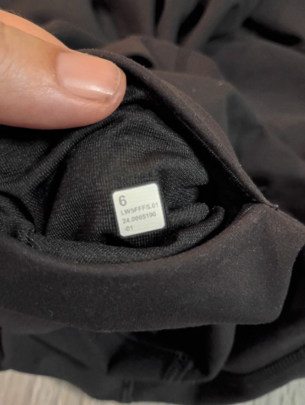 Lululemon - Picture 7 of 7
